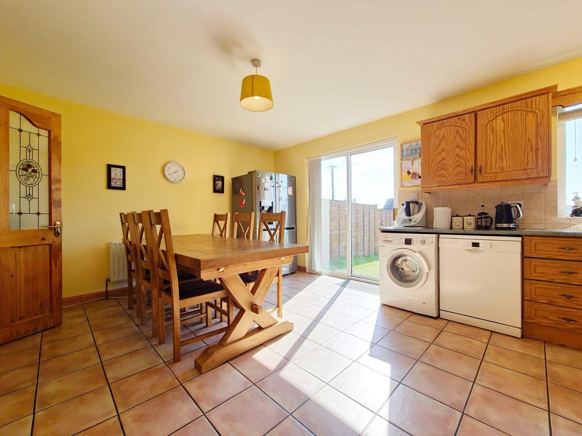 9 Rinn Na Shiona, Castlebar, Co. Mayo, F23X682, historical listing image 5
