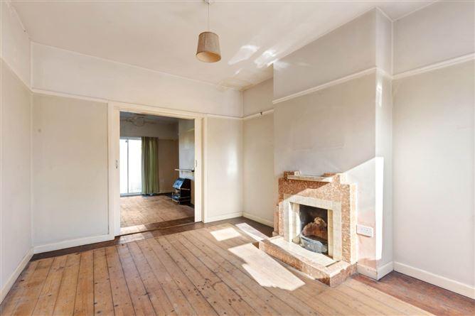 6, Shelton Gardens, Dublin 12, historical listing image 3