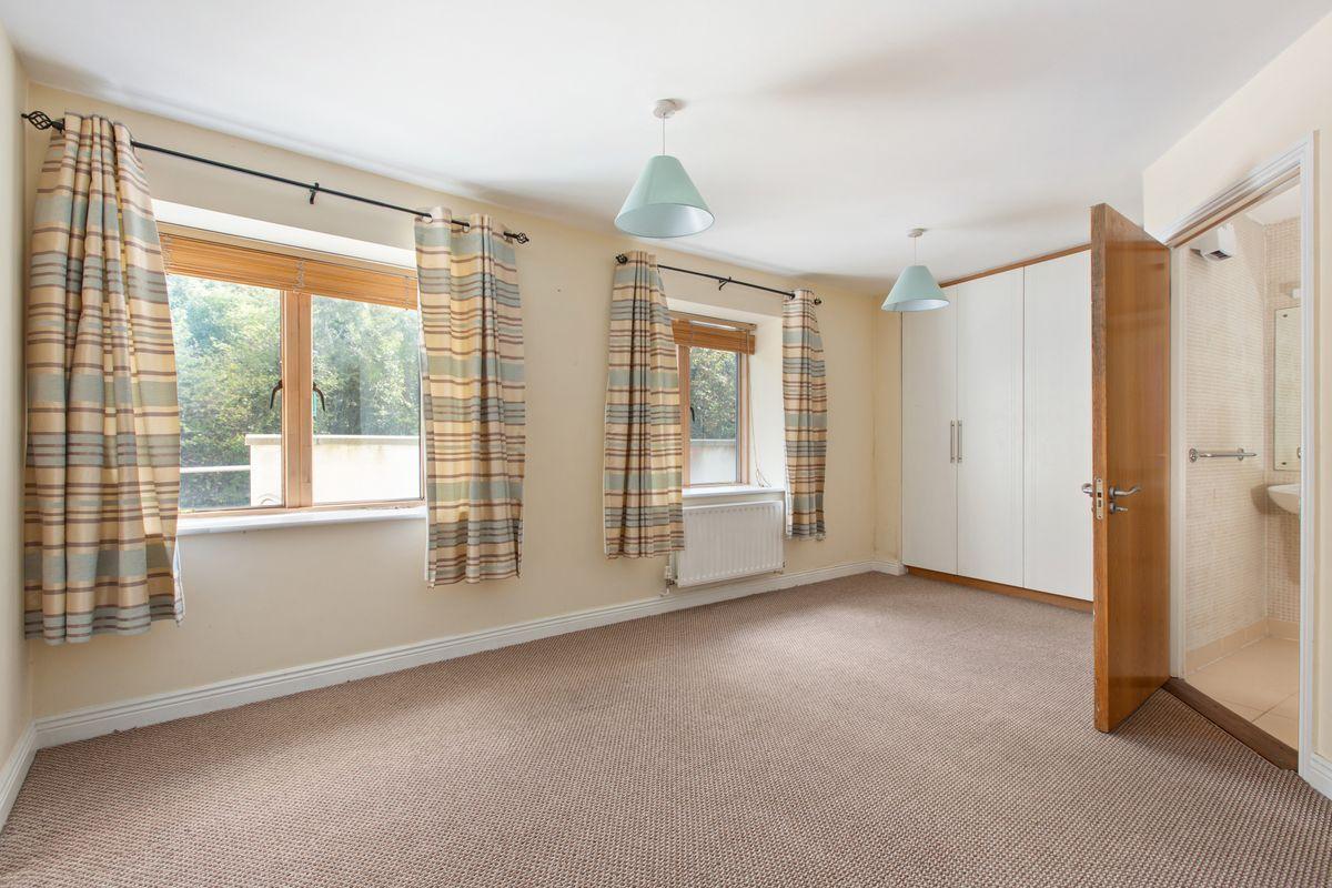 79 The Oaks, Rockfield, Dundrum, Dublin 16, D16K3V5, historical listing image 5