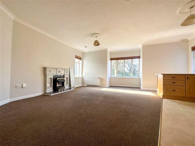 15 Lios Ealtan, Salthill Road Lower, Salthill, Galway City, Co. Galway, H91X891, historical listing image 3