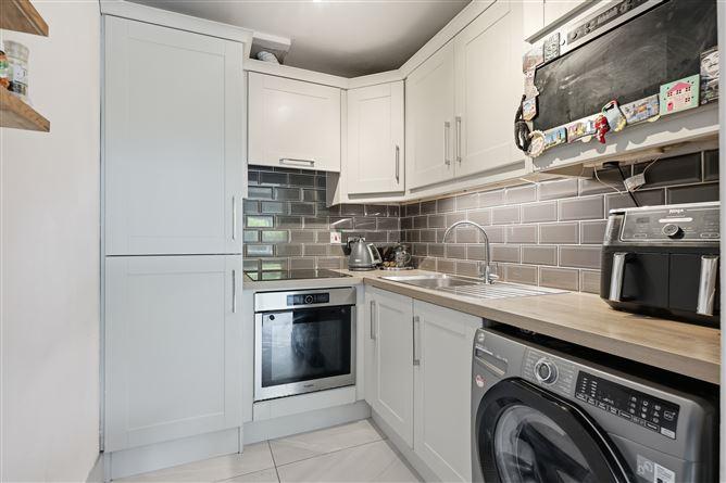 55 Trinity Square, South City Centre, Dublin 2, historical listing image 6