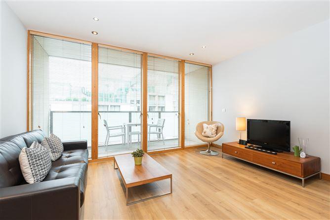 96 Kirkpatrick House, Spencer Dock, IFSC, Dublin 1, historical listing image 5