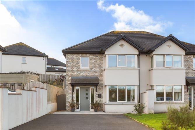 30 Burkeen Hall, Wicklow Town, Co. Wicklow, A67NY60, historical listing image 1