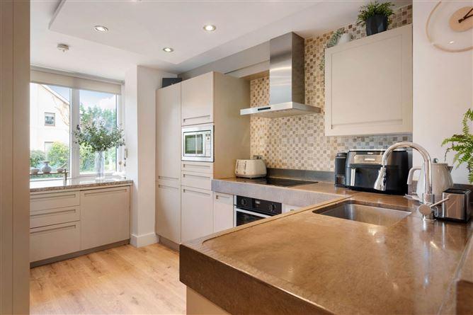 20 The Sycamores, Grove Road, Malahide, County Dublin, historical listing image 6
