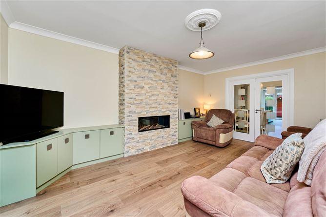 5, Ravenswood Drive, Dublin 15, historical listing image 4