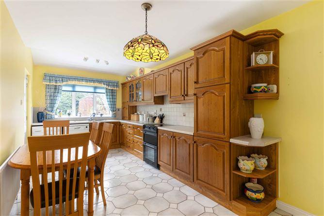 32 Fosterbrook, Booterstown, Dublin, historical listing image 6