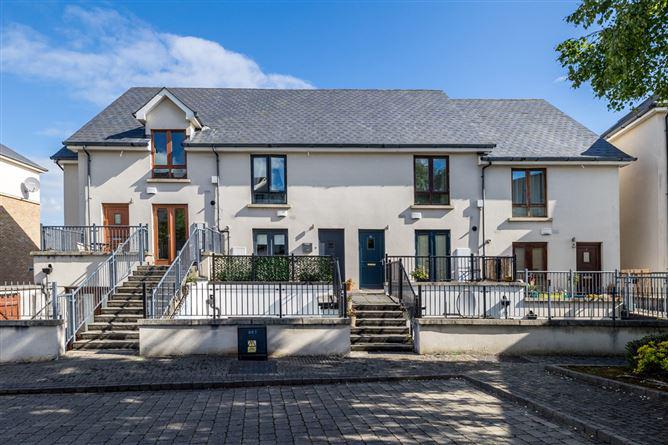 9 The Green, Robswall, Malahide,   County Dublin, historical listing image 1