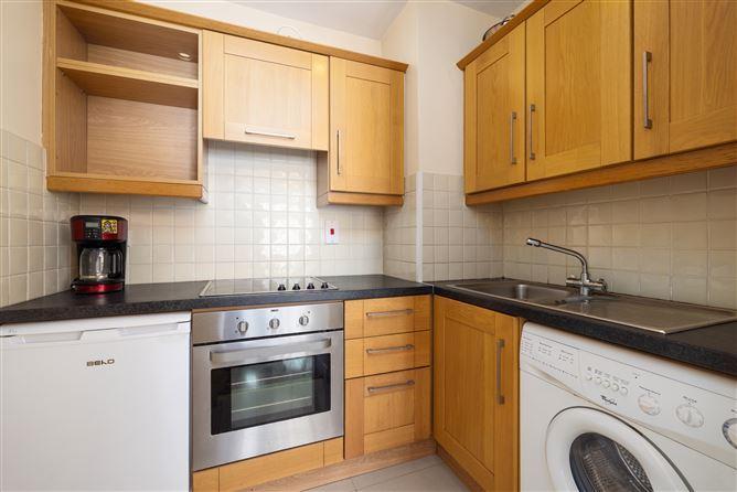 Apartment 18, Amiens Square, Amiens Street, Dublin 1, historical listing image 4