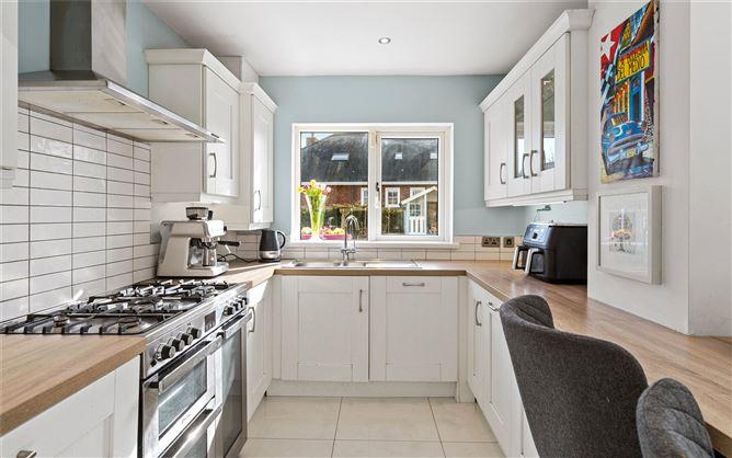 105 West Avenue, Park Gate, Douglas, Co. Cork, historical listing image 5