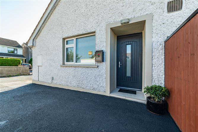 4 St Conleth's Avenue Naas Road, Newbridge , Newbridge, Kildare, historical listing image 3