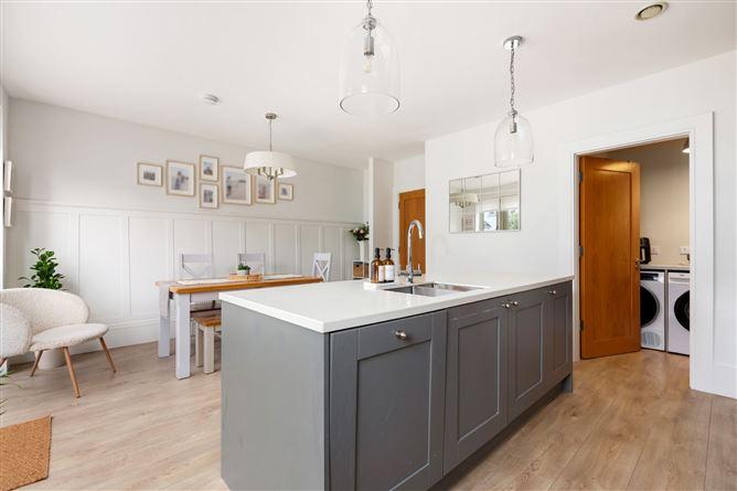 11 The Court, Hazelbrook Square, Churchtown, Dublin 14, historical listing image 6