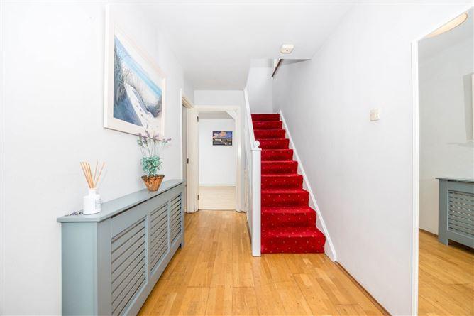 7 Inbhir Ide, Malahide, County Dublin, historical listing image 2