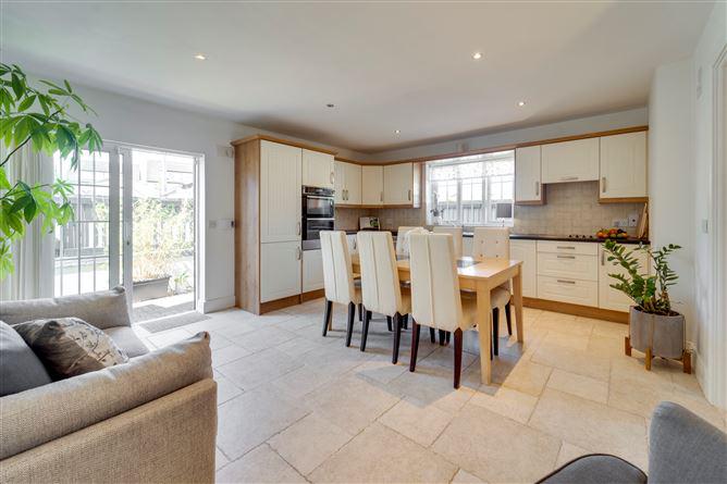 660 Ballycullen Road, Knocklyon, Ballycullen, Dublin 16, historical listing image 4