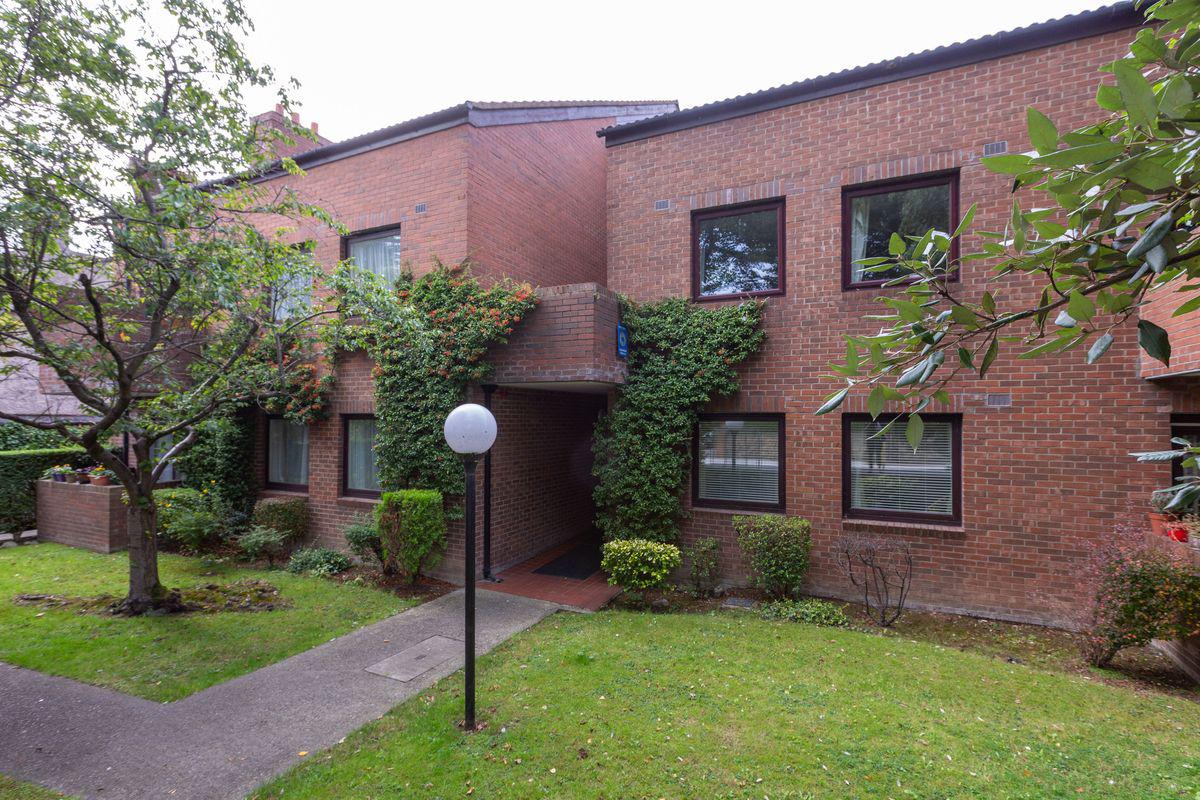 Apartment 18, Gilford Pines, Gilford Road, Sandymount, Dublin 4, historical listing image 2