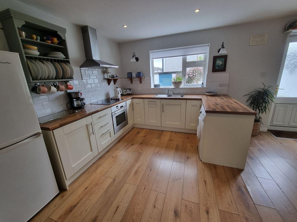 90 Springfield Court, Castlebar, Co. Mayo, F23V662, historical listing image 6