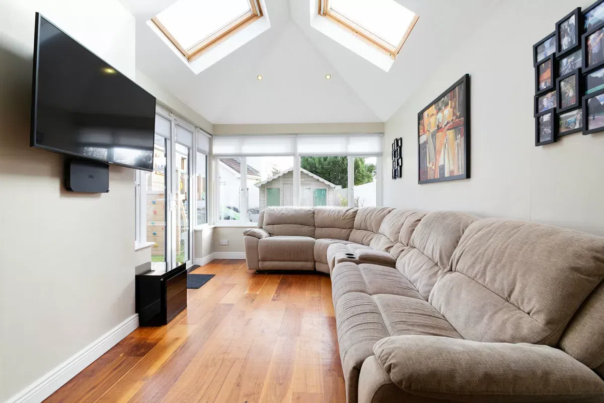 28 Glencairn Rise, The Gallops, Leopardstown, Dublin 18, historical listing image 5