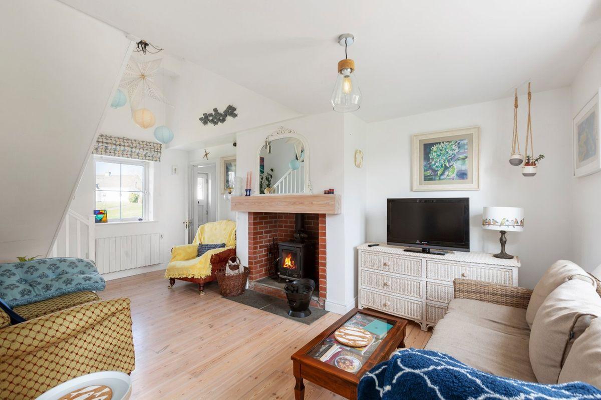 8 Brittas Bay Village, Brittas Bay, Co. Wicklow, A67T927, historical listing image 2