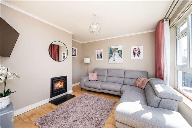 572, Collins Avenue, Dublin 9, historical listing image 3
