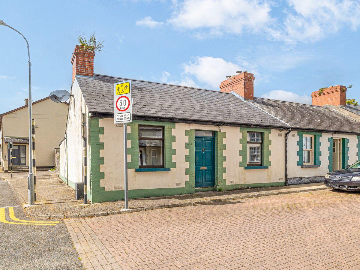 1 Nore Terrace, Maudlin Street, Kilkenny, Co. Kilkenny, R95PEC3, historical listing image 1
