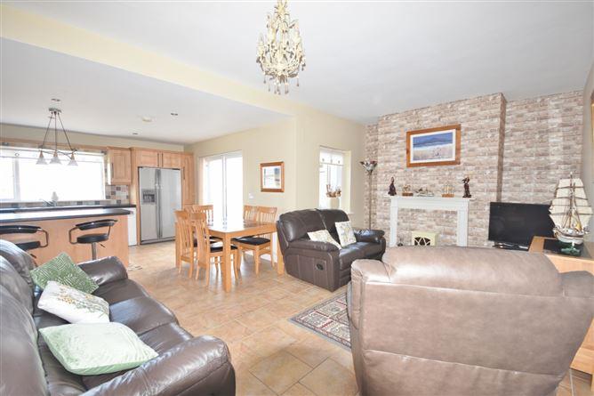 No. 4 Dolphin's View, Doon Road, Ballybunion, Co. Kerry, historical listing image 2
