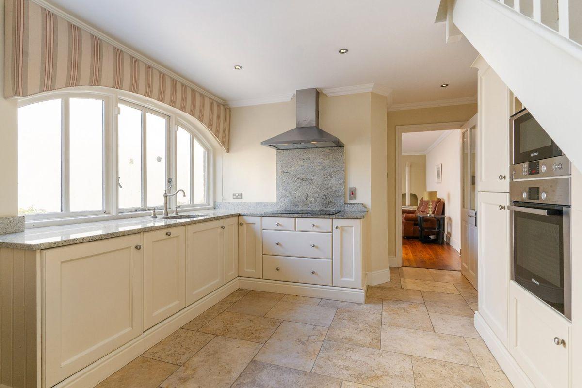 49 Pembroke Lane, Ballsbride, Dublin 4, D04X5N6, historical listing image 3