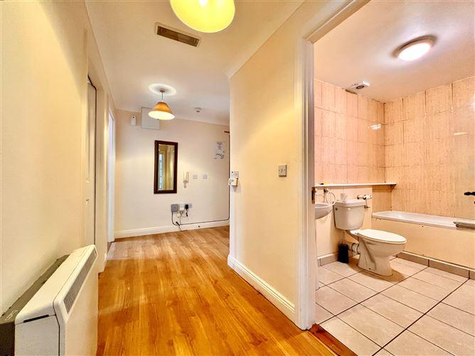13 Carnagh House, Ard Ri, Athlone East, Westmeath, historical listing image 2