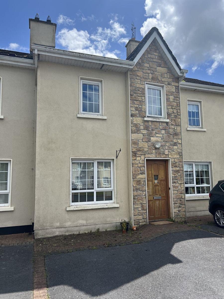 35 Esker Pines, Ballyhaunis, Co. Mayo, F35TR58, historical listing image 1
