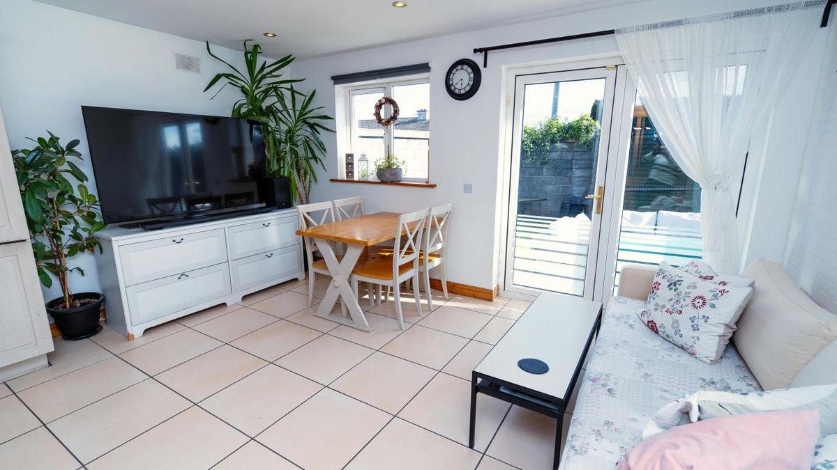 25 Grand Canal Court, Tullamore, Co. Offaly, R35N6X8, historical listing image 6