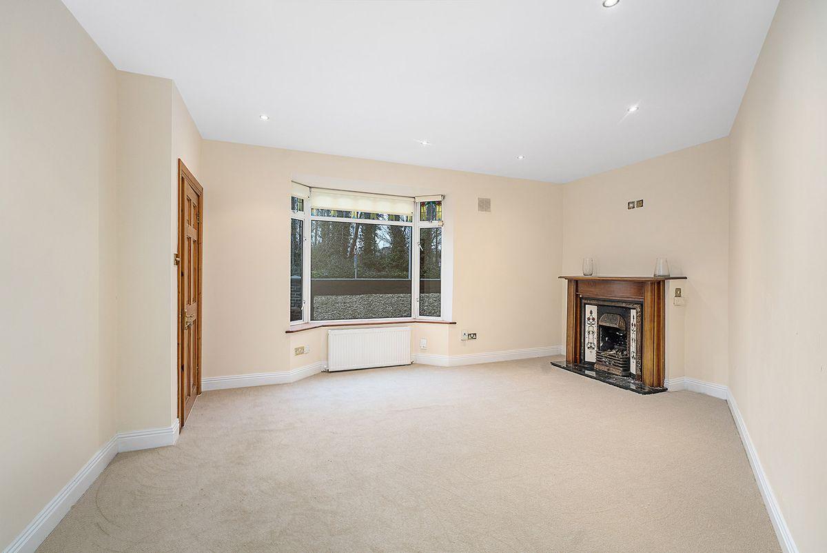93 & 93B Howth Road, Clontarf, Clontarf, Dublin 3, D03HE03, historical listing image 2