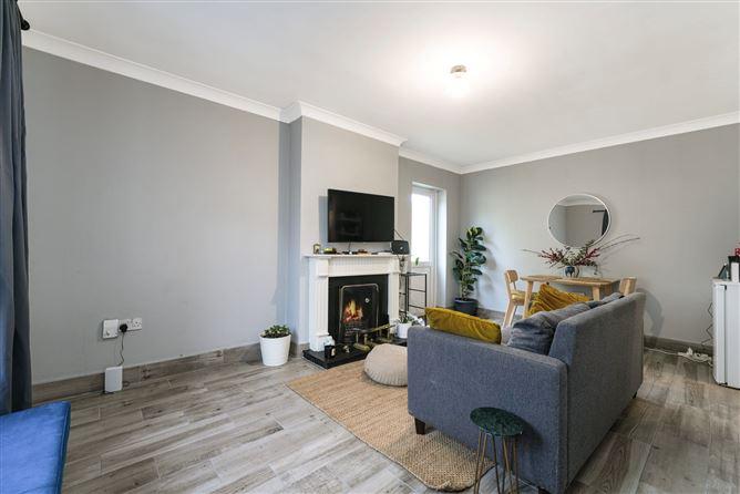 9, Cavalry Row, Dublin 7, historical listing image 3