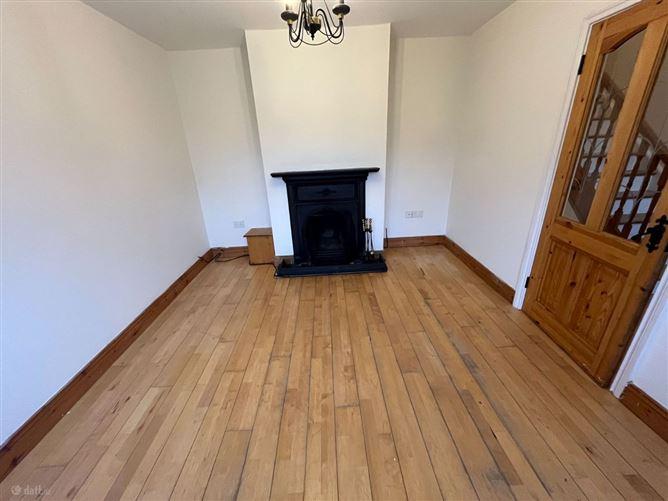7 Barr An Bhaile, Passage West, Cork, historical listing image 3