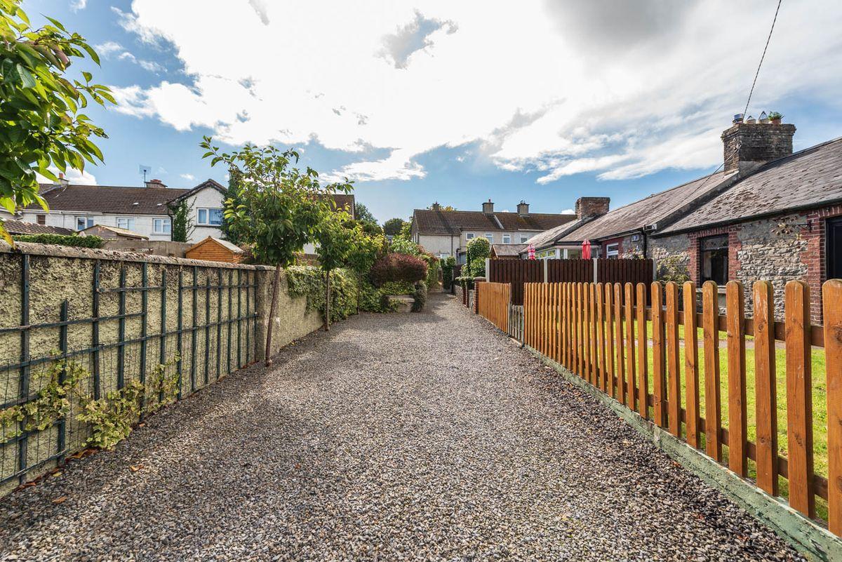 5 Palace Field, Kildare, Co. Kildare, R51A382, historical listing image 3