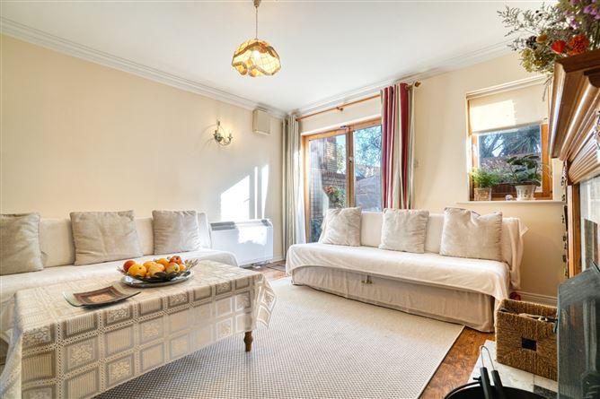 17 Dundela Haven, Sandycove, County Dublin, historical listing image 6