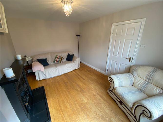 31 Pembroke Grove, Pembroke Wood, Passage West, Co. Cork, T12F64V, historical listing image 3