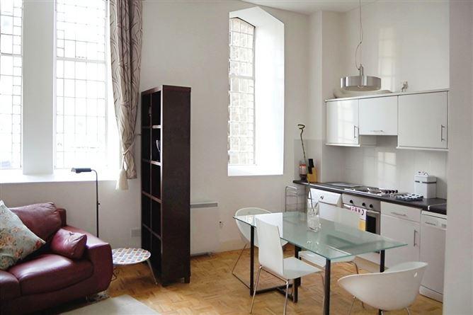 Apartment 211, Atkins Hall, Cork City, Co. Cork, T23YE98, historical listing image 5