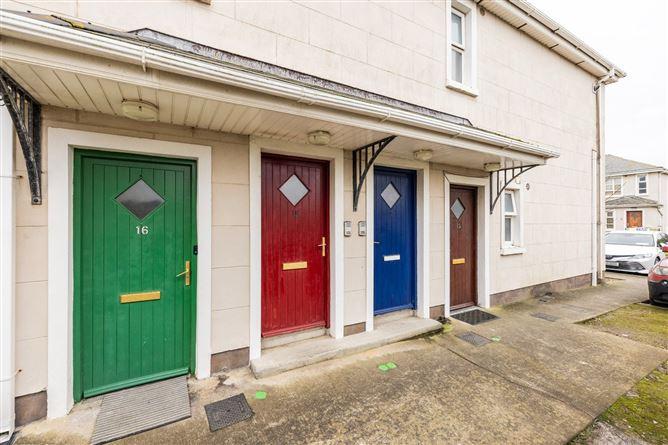 14 woodlands court, lower main st, rush, historical listing image 3