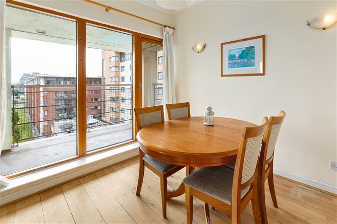 96 Spencer House, Custom House Square, IFSC, Dublin 1, historical listing image 4