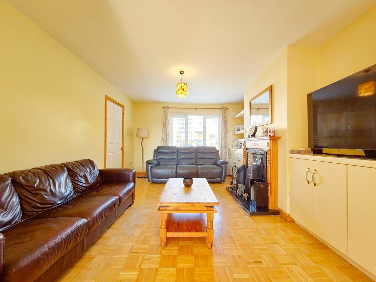 9 Rinn Na Shiona, Castlebar, Co. Mayo, F23X682, historical listing image 4