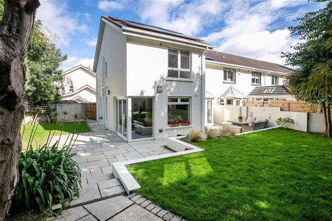 28 Woodfield, Scholarstown Road, Rathfarnham, Dublin 16, historical listing image 1