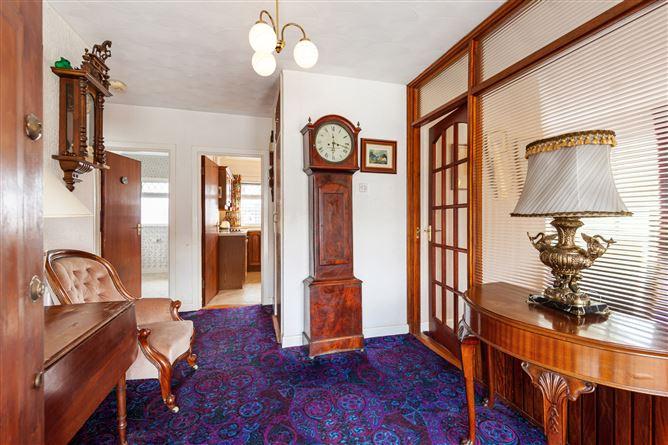 6 Joyce Avenue, Foxrock, Dublin 18, historical listing image 2