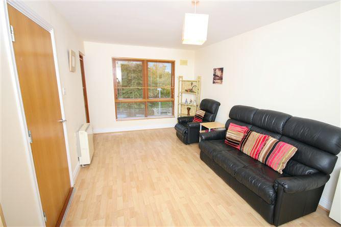 7 Hunters Green, Hunterswood, Ballycullen, Dublin 24, historical listing image 5