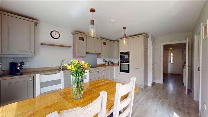12 Beechwood Heath, Clonsilla, Dublin 15, historical listing image 5