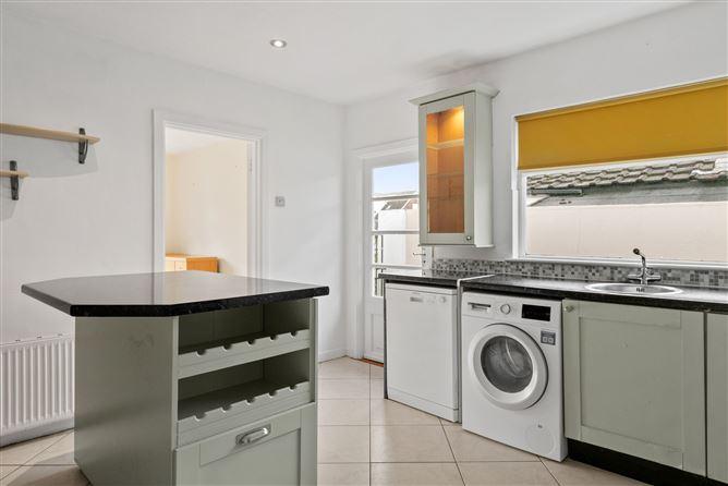 12, Joyce Avenue, Dublin 18, historical listing image 6