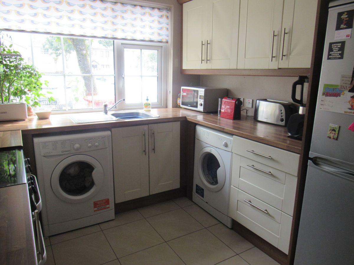 154 Greenhills Court, South Douglas Road, Douglas, Cork City, historical listing image 3