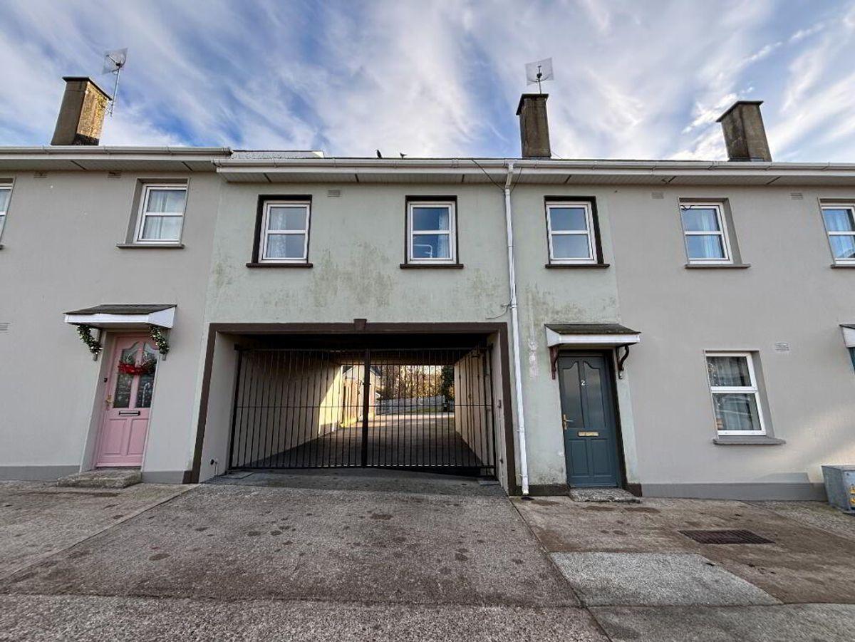 2 Mill Stream, Rathcormac, Co. Cork, P61YC52, historical listing image 1