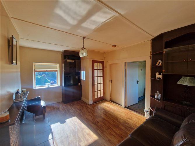 Rathcooney Road, Ballyharoon, Banduff, Glanmire, Cork, historical listing image 3