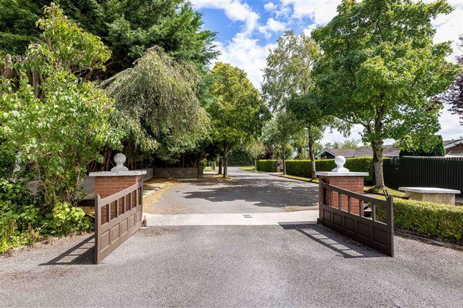 Pinecrest, Fairyhouse Road, Ratoath, Co. Meath, historical listing image 3