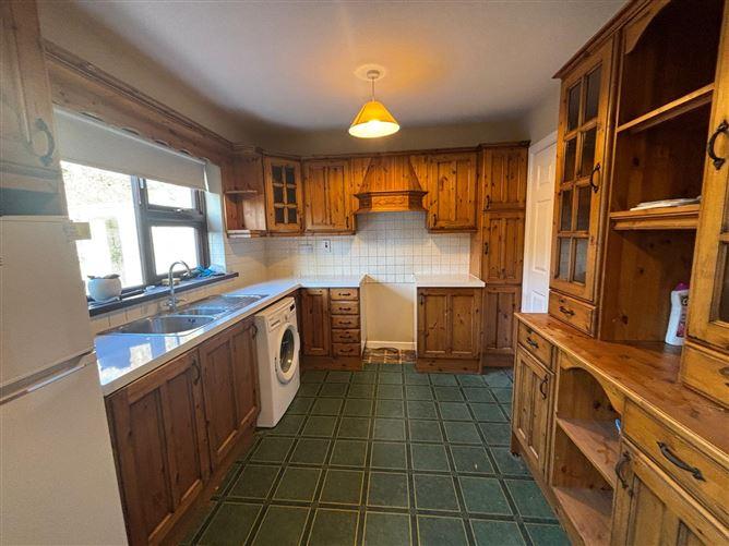 37 Oulsters Lane, Drogheda, Co. Louth, historical listing image 3