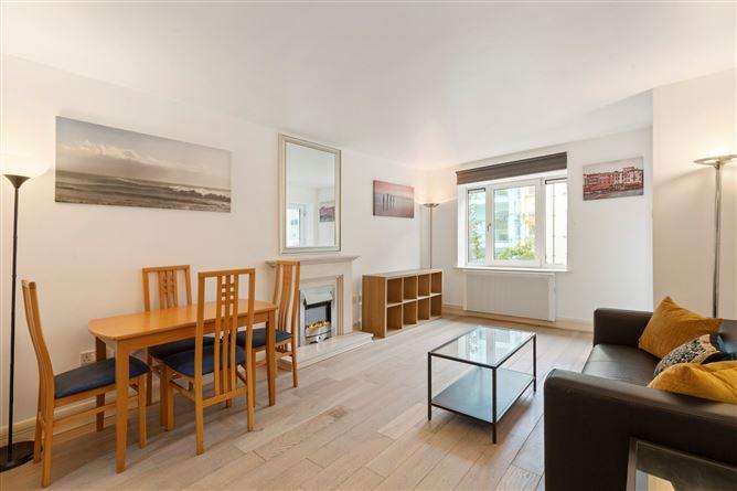 138 Adelaide Square, Whitefriar Street, Dublin 8, historical listing image 4