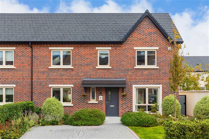 8 Mercer Glen, Cherrywood, Dublin 18, historical listing image 1